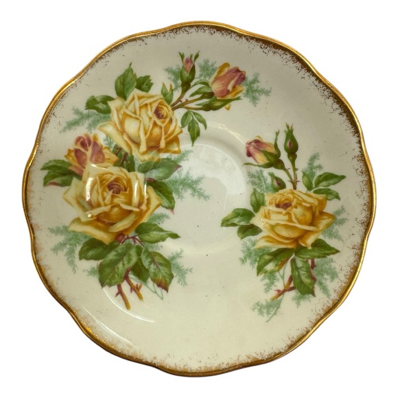 Vintage Royal Albert Yellow Tea Rose Gold Spray Cup & Saucer; England Teacup - Picture 3 of 7